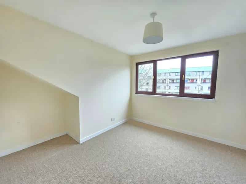 1 Bedroom Top Floor Flat in Torry Aberdeen