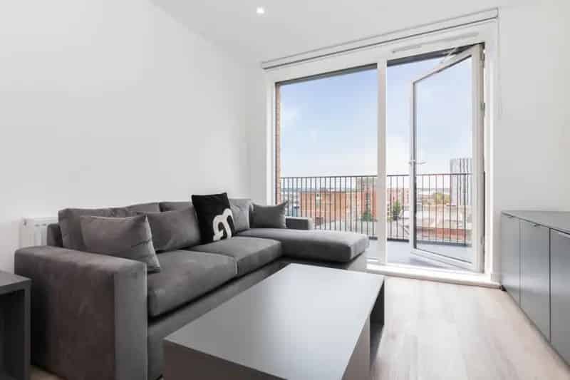 1 Bedroom Apartment in Barker Canal-Side Jewellery Quarter