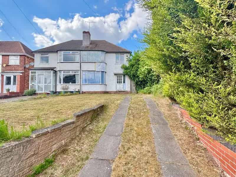 3 Bedroom Semi-Detached House for Sale