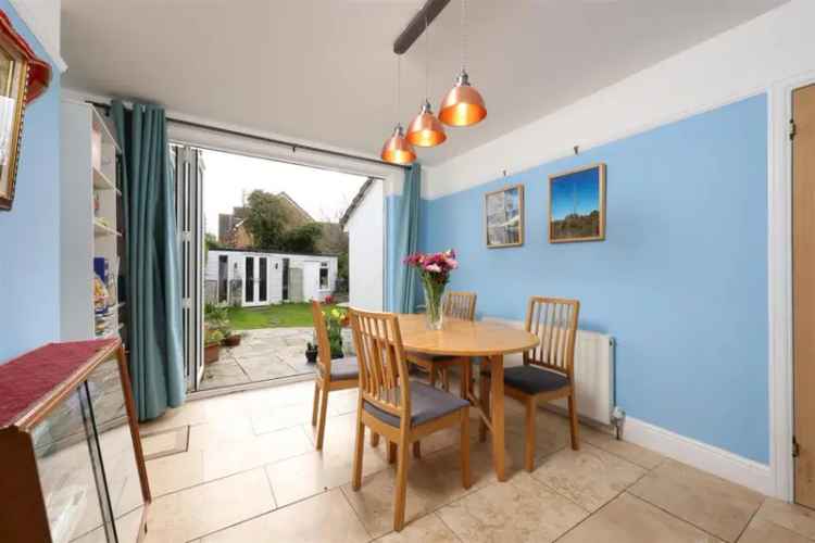 4 Bedroom Semi-Detached House Near North Street
