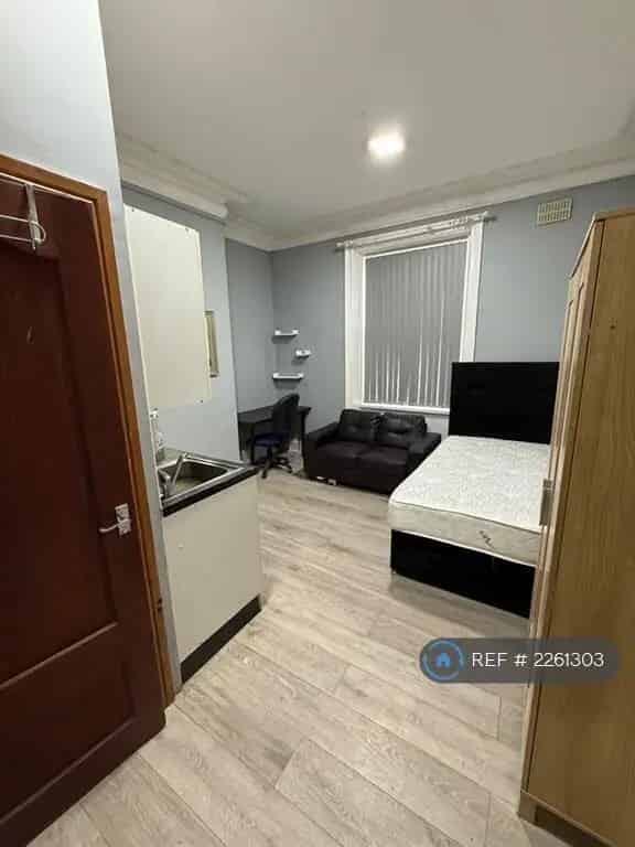 Studio Apartment Near University All Bills Inclusive