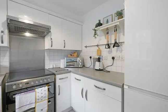 2-Bedroom Apartment in East London - Short Term Lets Available