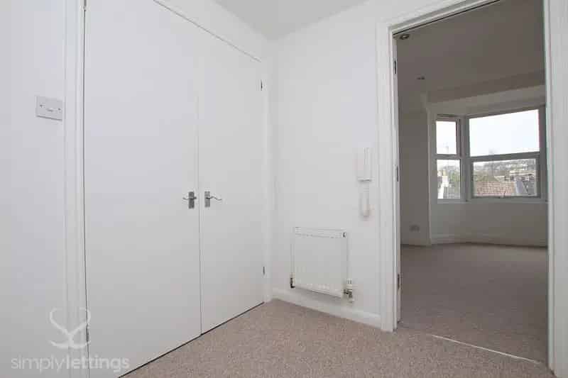 1 Bedroom Maisonette House to Rent in Brighton