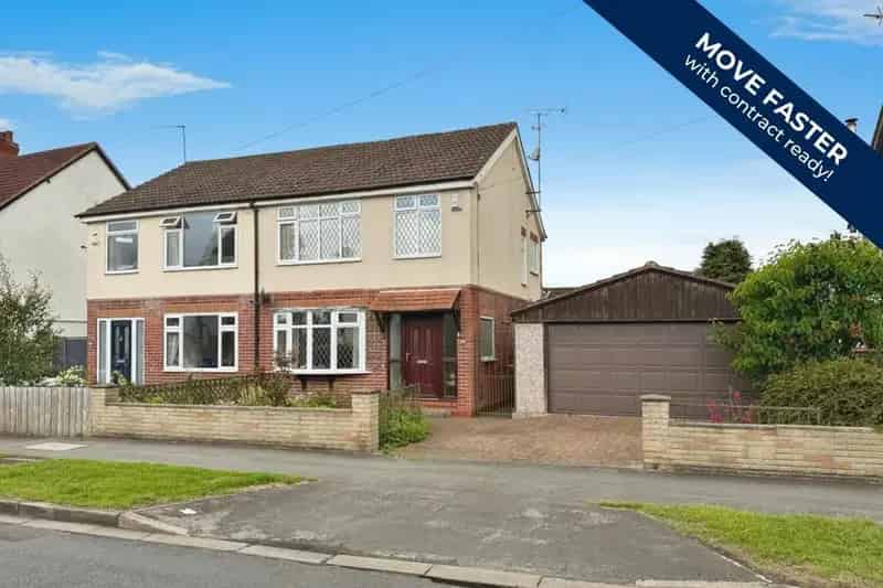 3 Bedroom Semi Detached House For Sale