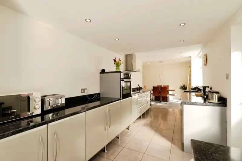 4 Bed Semi-Detached House in Tang Hall York