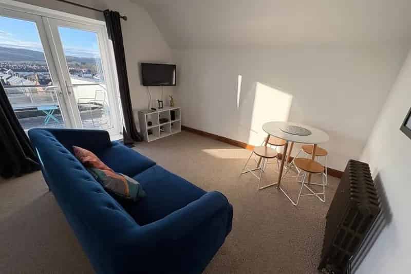 Two Bedroom Apartment Cardiff Available Now Rooftop Terrace
