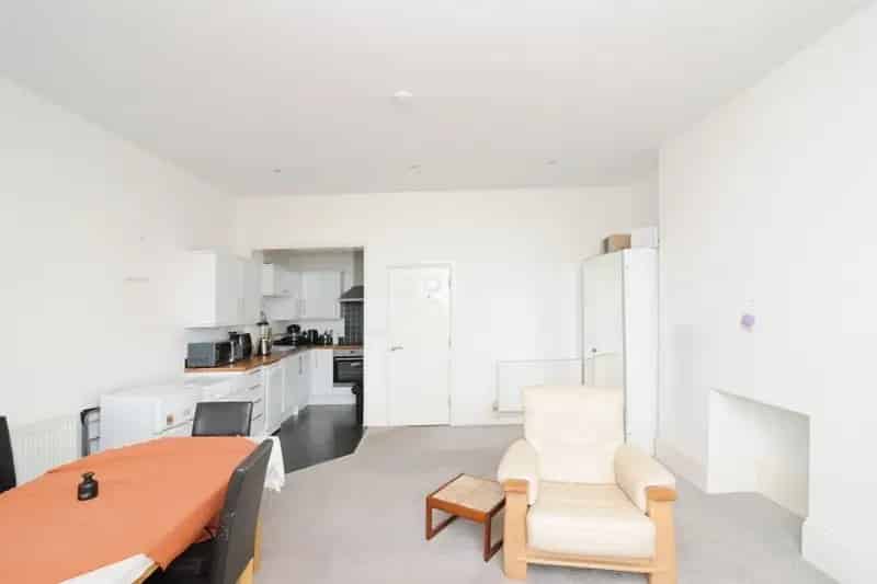 Seafront Two-Bedroom Apartment with Stunning Views