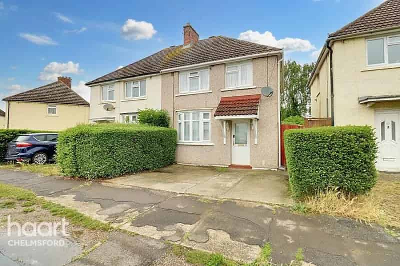 3 Bedroom Semi-Detached House for Sale Near Chelmsford City Centre