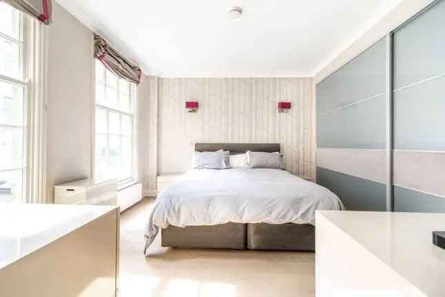 Flat for sale in Fitzroy Street, Fitzrovia, London W1T