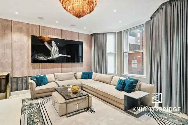 Flat for sale in Park Street, London W1K