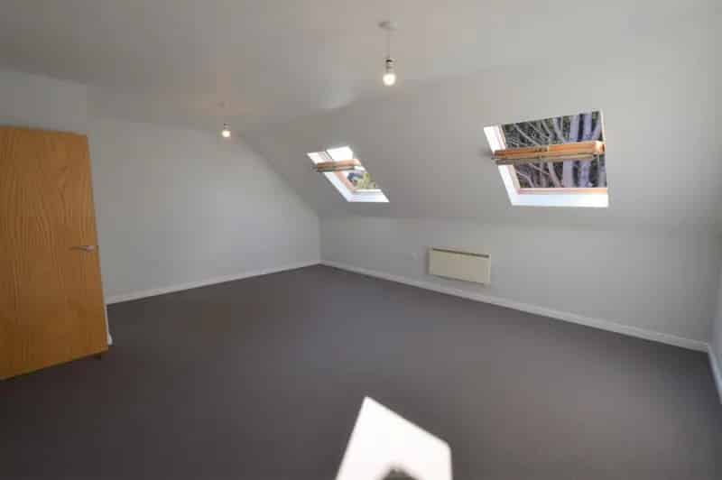 2 bedroom Flat
 To Rent