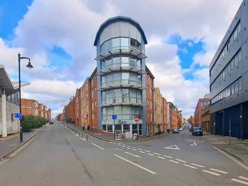1 Bedroom Apartment for Sale