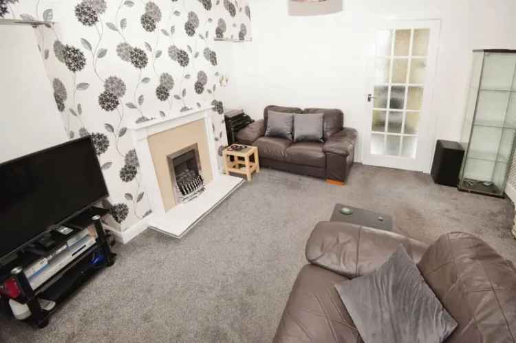 3 Bedroom Mid Terrace House for Sale Holbrooks Coventry