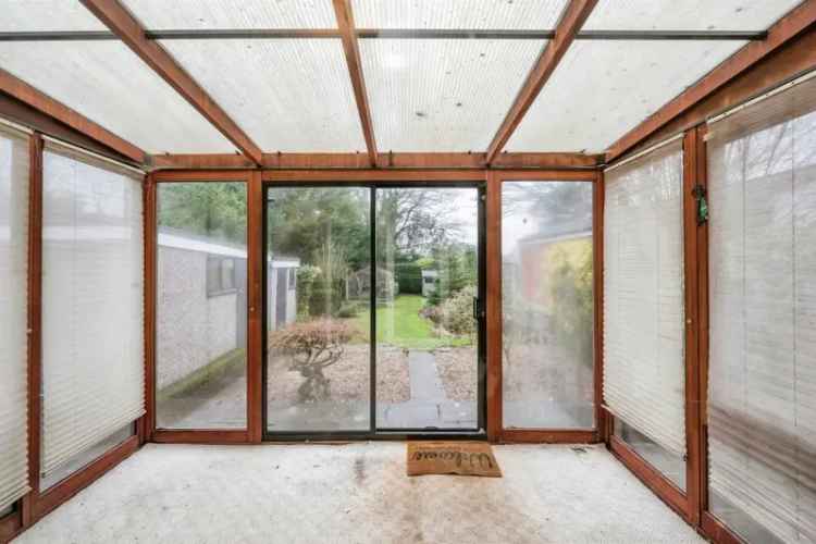 3 Bed Semi-Detached House with Garage and Garden