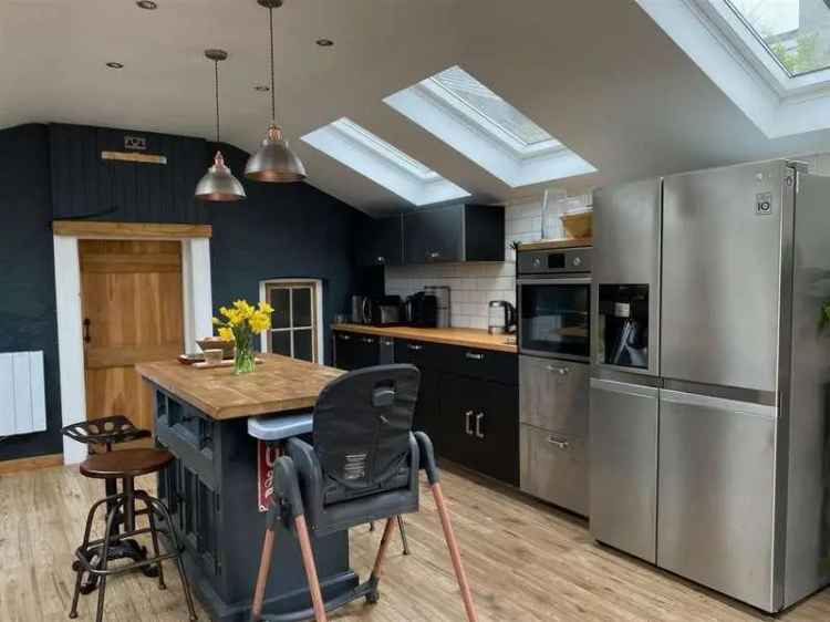 2 Bed Character Cottage For Sale