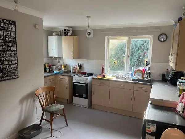 Flat For Rent in Gosport, England