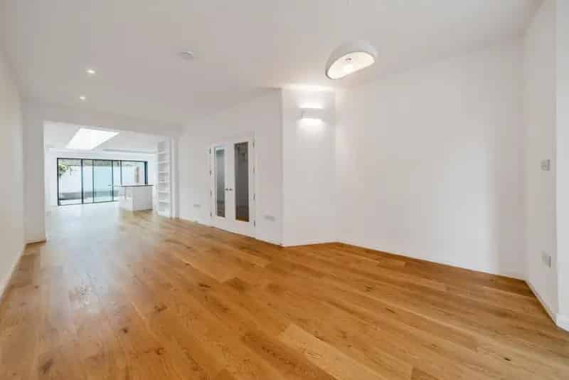 Family Home near Clapham Junction and Battersea Park