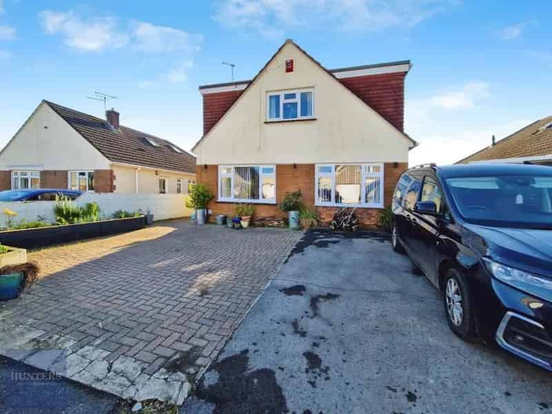 5 Bedroom Detached Bungalow For Sale Sold STC