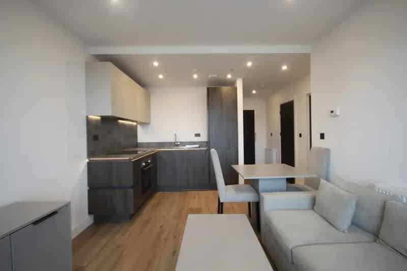1 Bedroom Apartment to Rent Snow Hill Wharf
