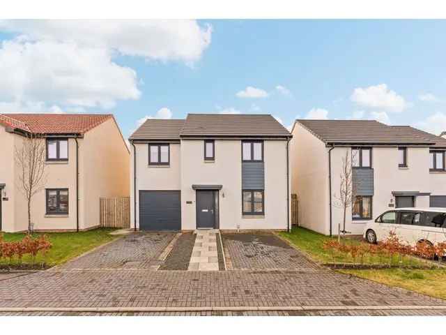 4 Bedroom Detached House for Sale Dalkeith