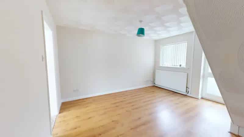 2 Bedroom End of Terrace House to Rent Whitchurch