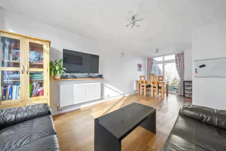 2 Bedroom Terraced Bungalow for Sale in Devon Park