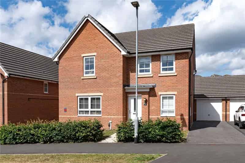 House For Sale , Leeds, England