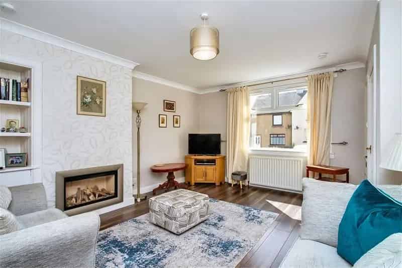 2 Bed House - Semi Detached with 1 Reception Room