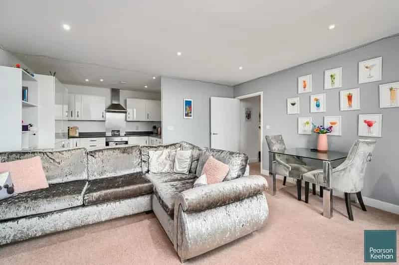 2 Bedroom Flat to Rent in Central Brighton