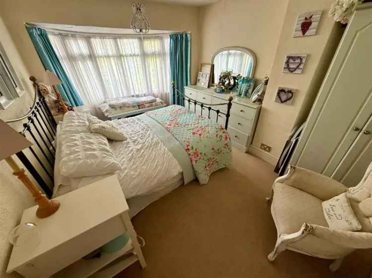 3 Bed Semi-Detached House for Sale Extended Family Home