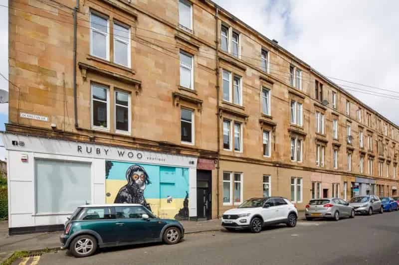 3 Bedroom Flat for Sale