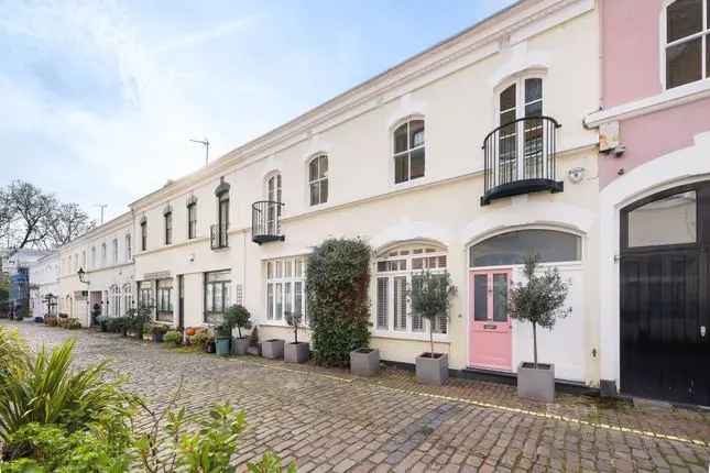 3 Bedroom Mews House Near Hyde Park London