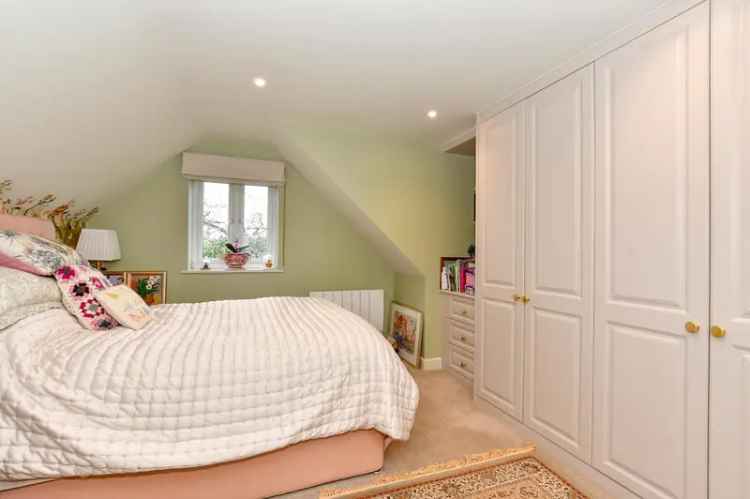 Detached House for sale with 4 bedrooms, Greentrees Avenue, Tonbridge