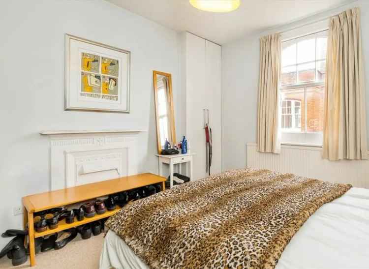 Two Double Bedroom Apartment Near Queens Club Gardens