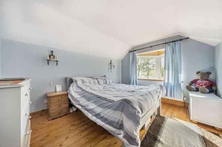 3 Bed House for Sale in Nutley, East Sussex