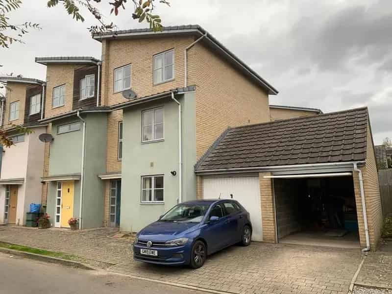 4 Bedroom Townhouse for Sale
