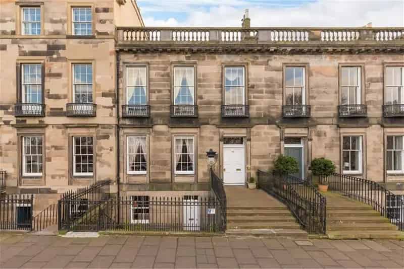 6 Bed House Townhouse with 4 Reception Rooms Edinburgh New Town