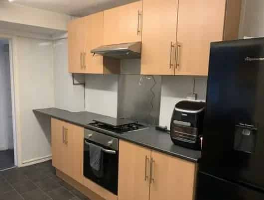 3 Bedroom Mid Terrace House Barry Available Now