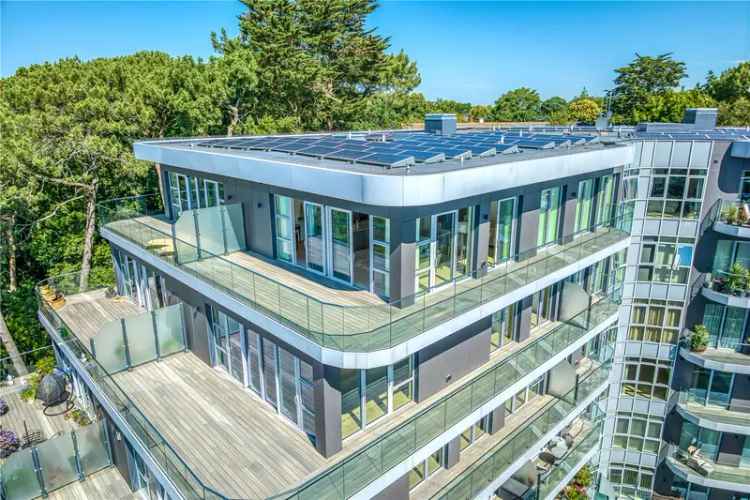 2 Bedroom Apartment in Poole for Over 55s with Harbour Views