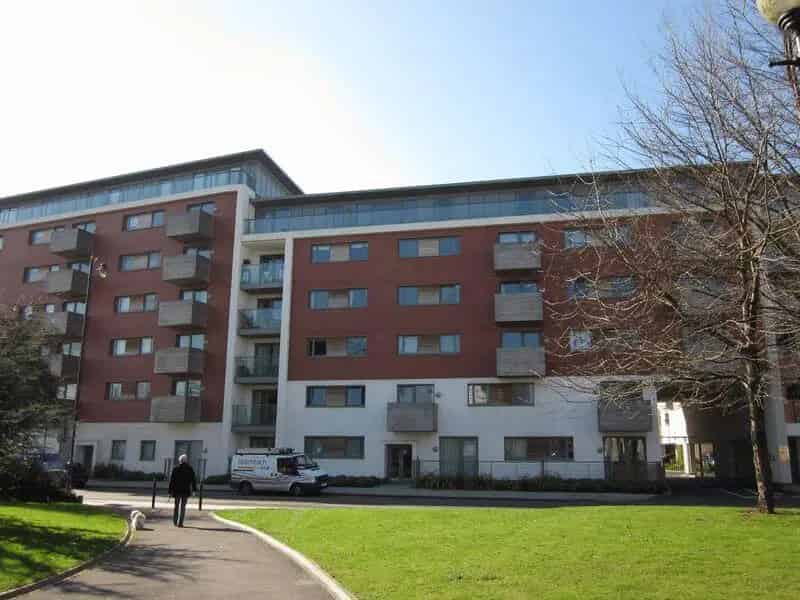 1 Bedroom City Centre Flat Birmingham Peace Gardens Balcony