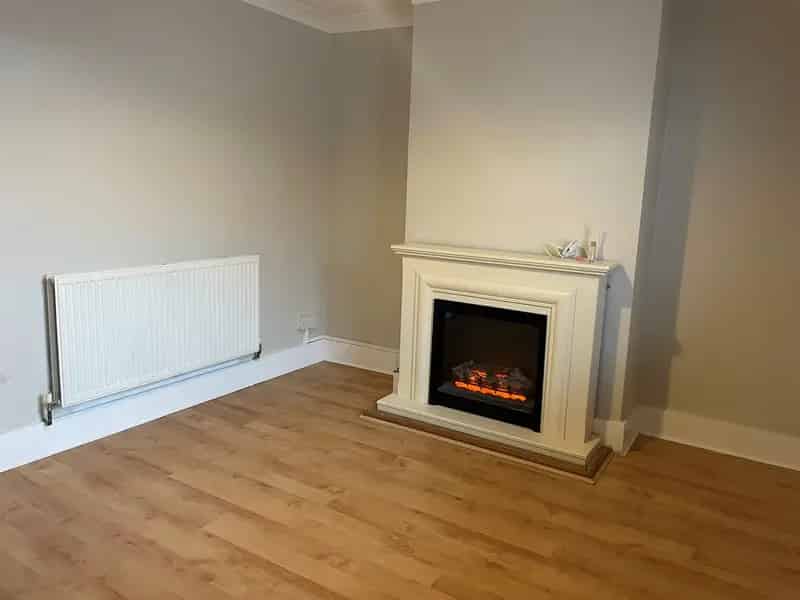 Two Double Bedroom House with Conservatory and Garden