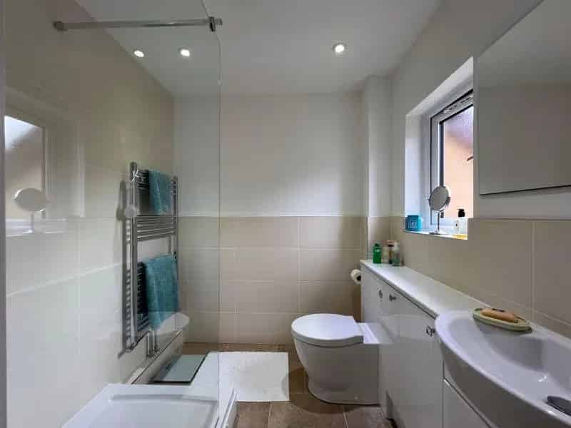 4 Bed Detached House for Sale