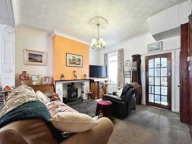2 Bed Terrace House for Sale