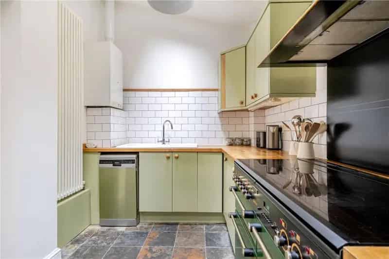 2 Bedroom Teraced House for Sale in Batheaston near Bath