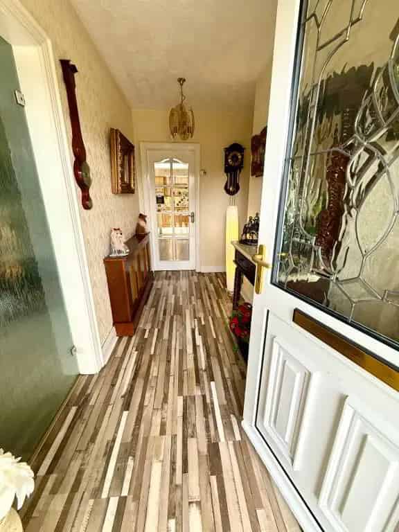 3 Bed House with Oil Central Heating and Garage