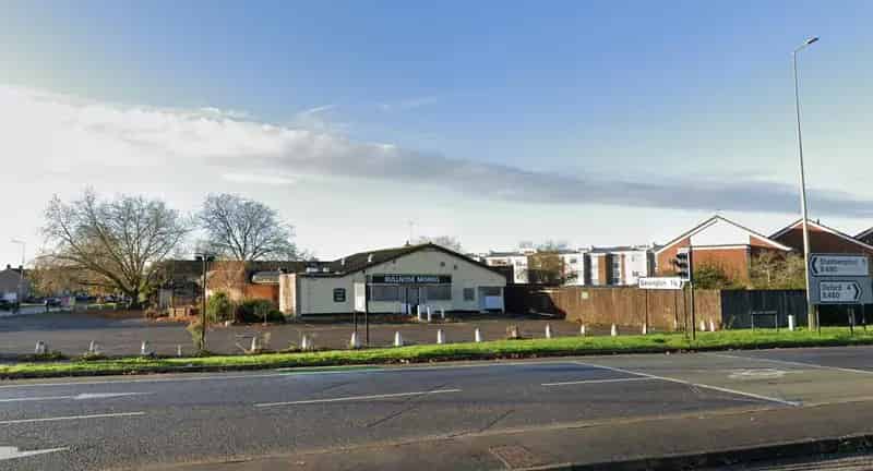 Large Roadside Pub with 50 Parking Spaces - High Traffic Area