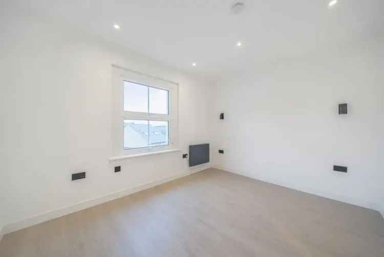 Flat For Rent in London, England