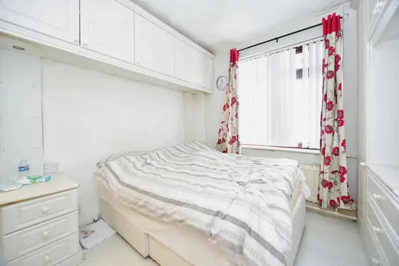 2 Bedroom Flat for Sale Sheffield S6 Stunning Views