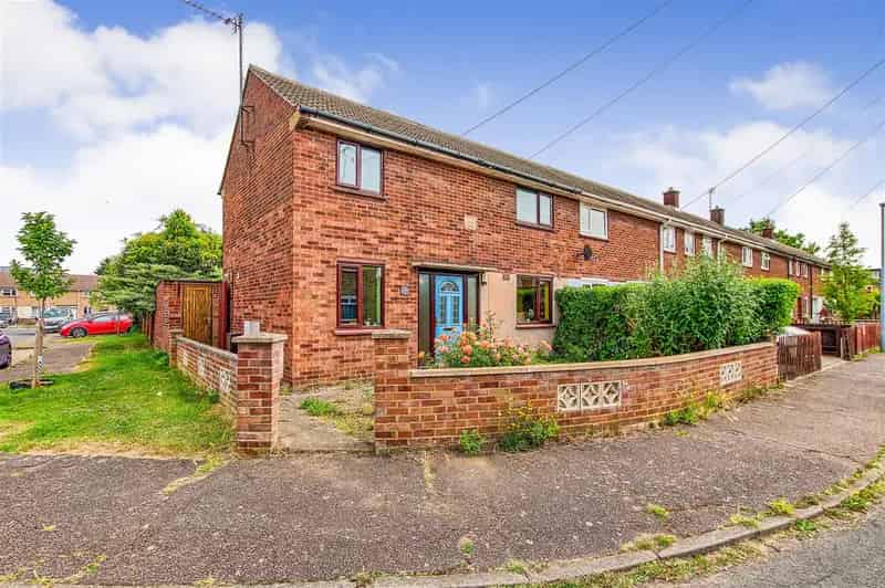 2 Bedroom End of Terrace House for Rent in Cambridge