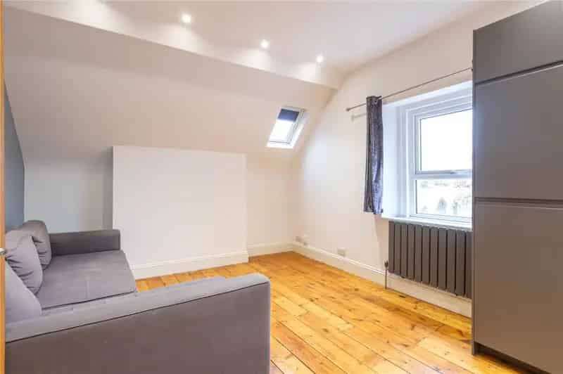 1 Bedroom Apartment Stapleton Road City Centre Modern Features